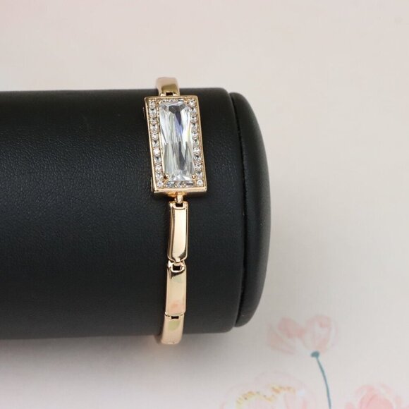 "Elegant Rose Gold Bracelet with Clear Rectangular Center Stone, XPBL0958 - Picture 10 of 12